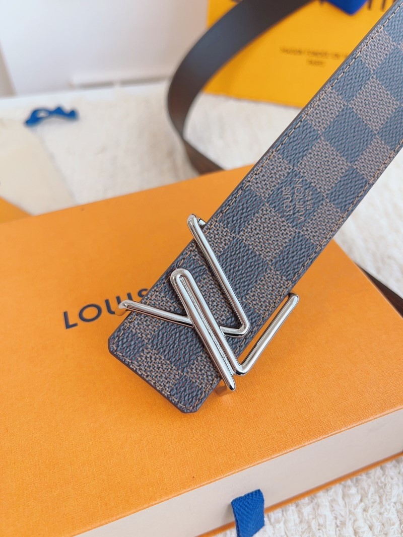 l0vis Vvtt0n belts